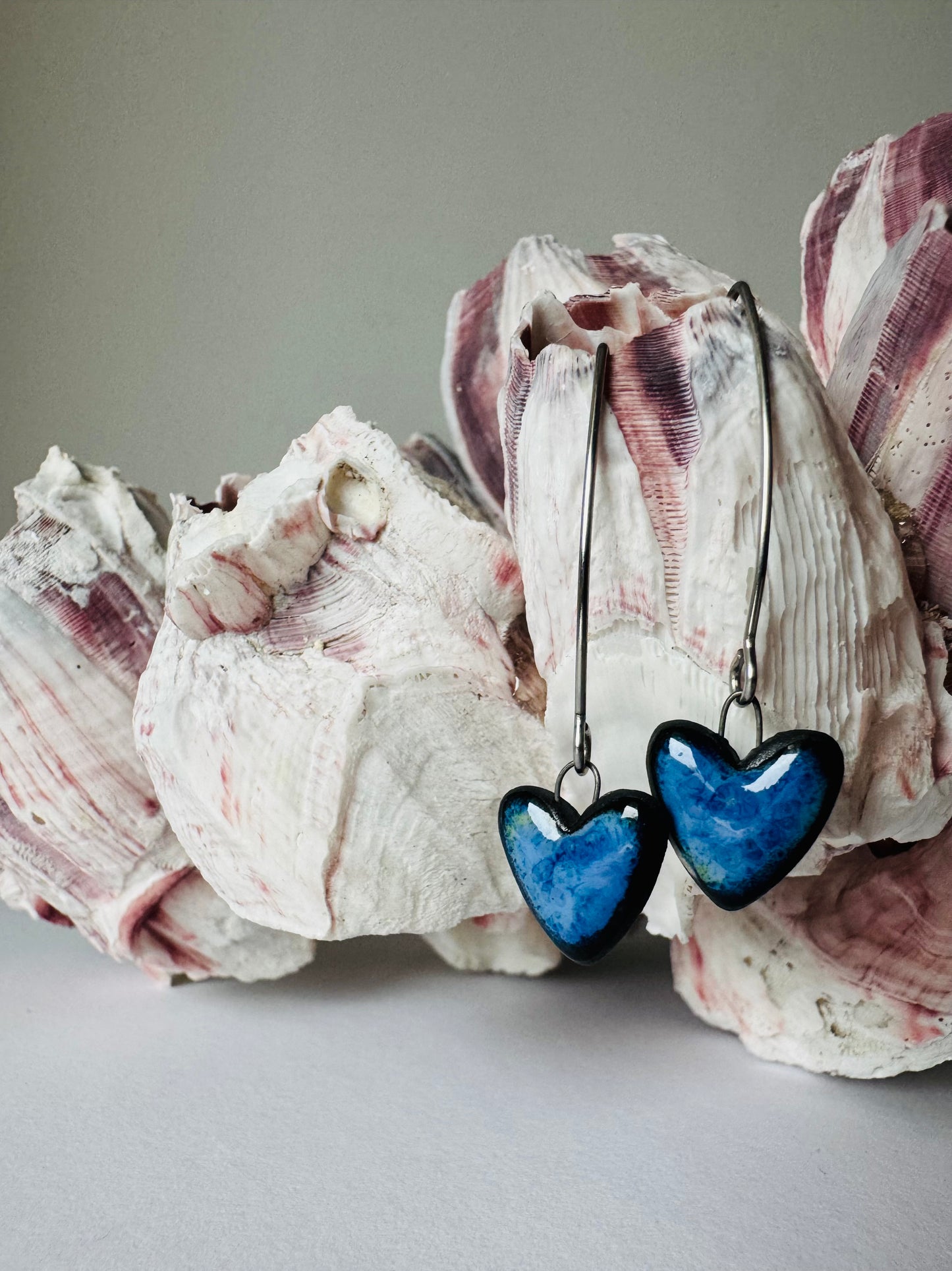 Black porcelain earrings (Love of the Sea)