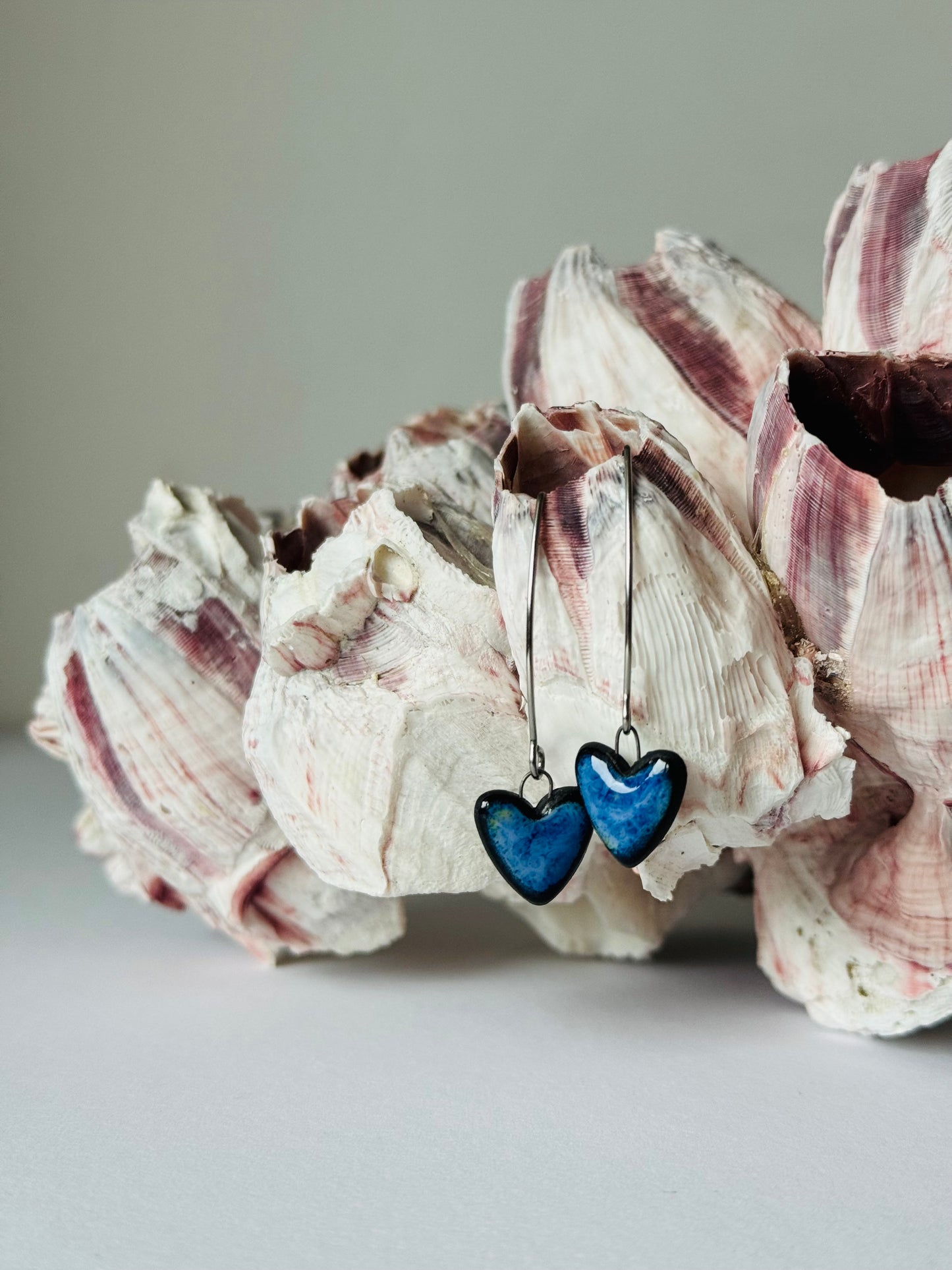 Black porcelain earrings (Love of the Sea)
