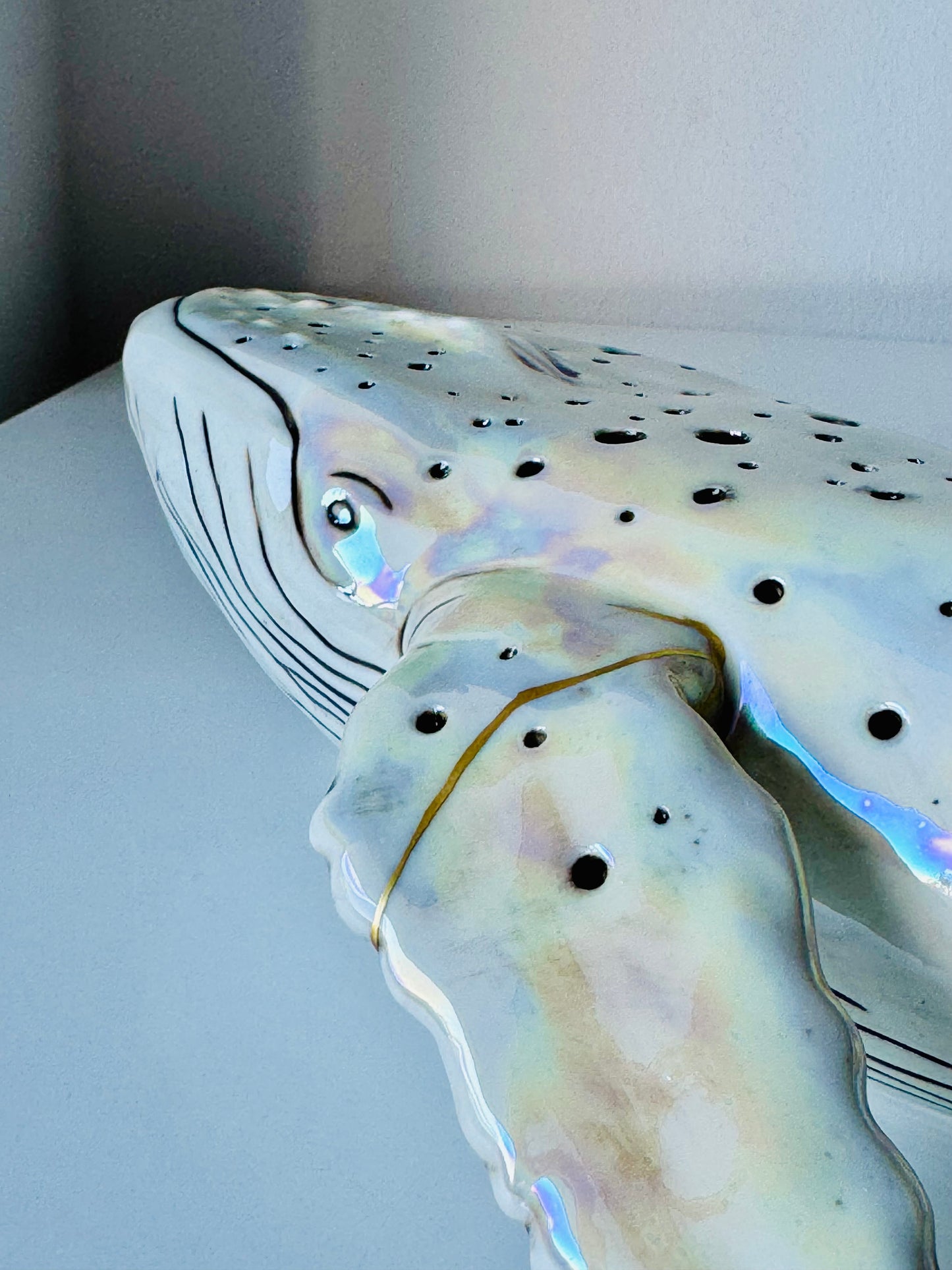 Porcelain Whale Lamp (Kintsugi)