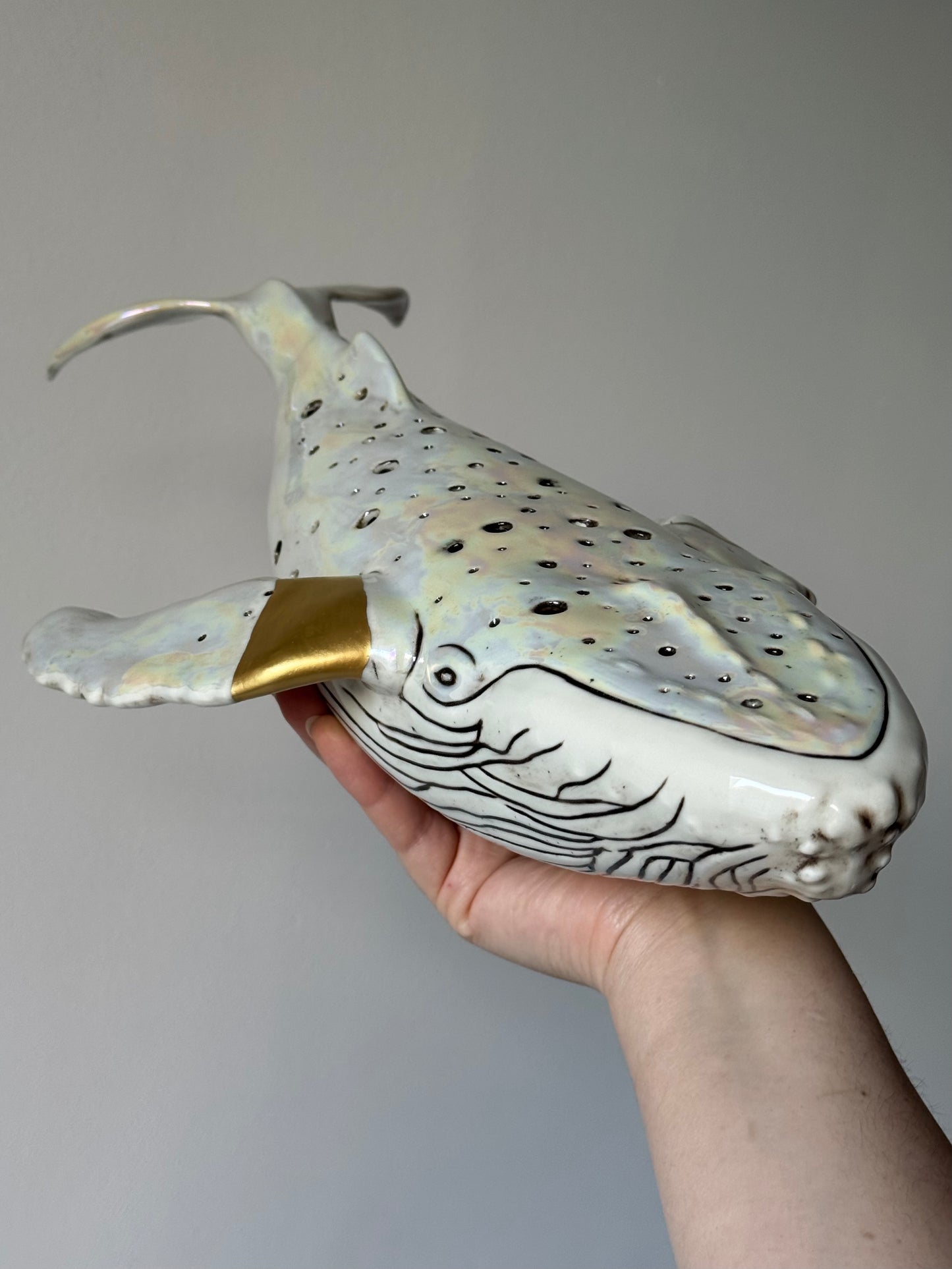 Porcelain Whale Lamp (Kintsugi)