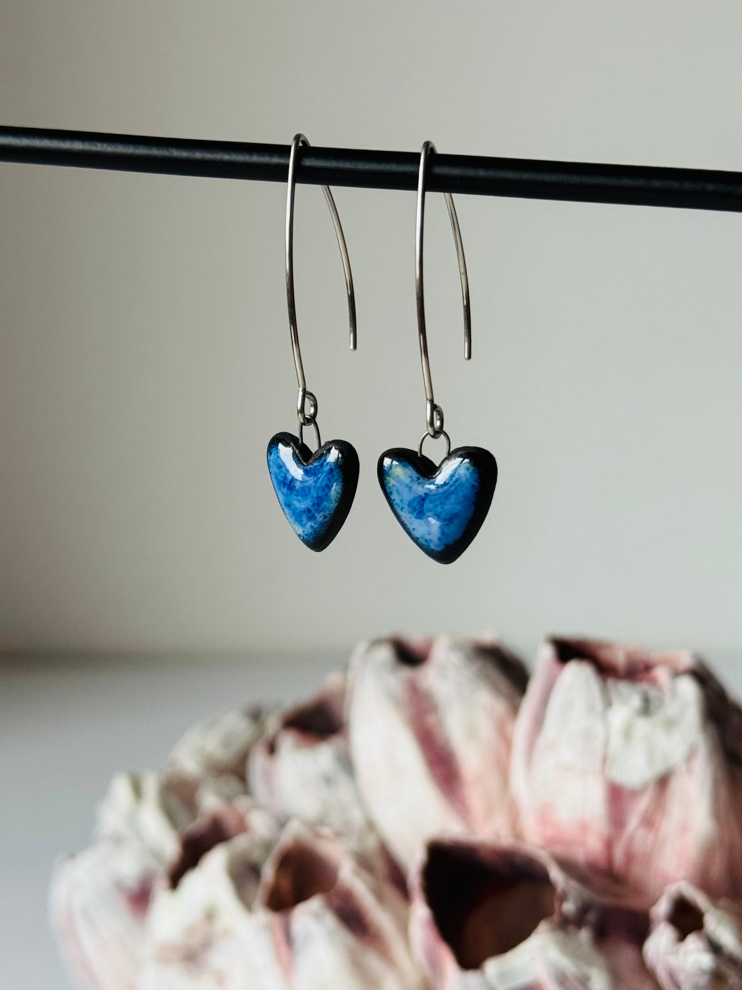 Black porcelain earrings (Love of the Sea)