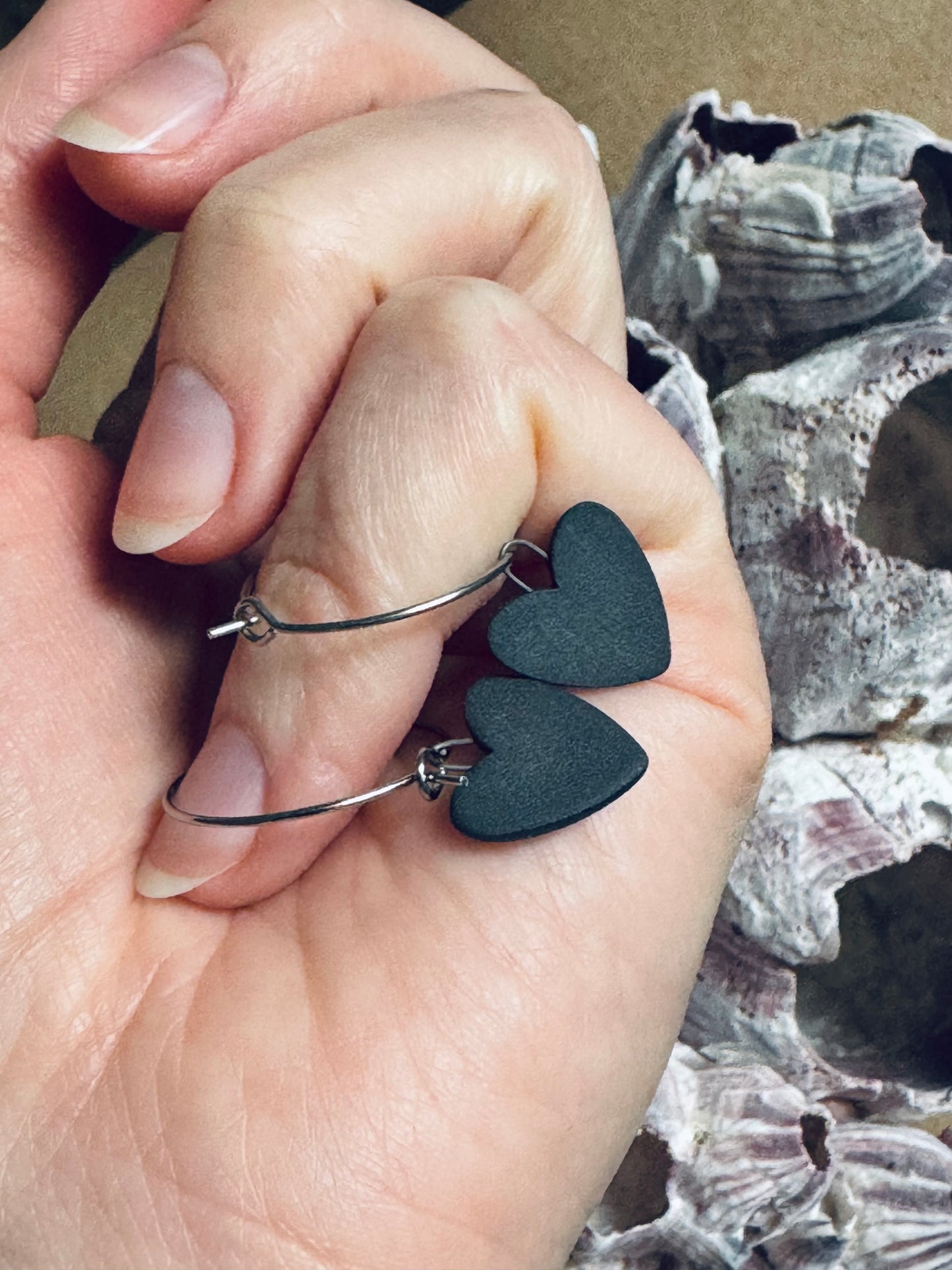 Black porcelain earrings (Love of the Sea)