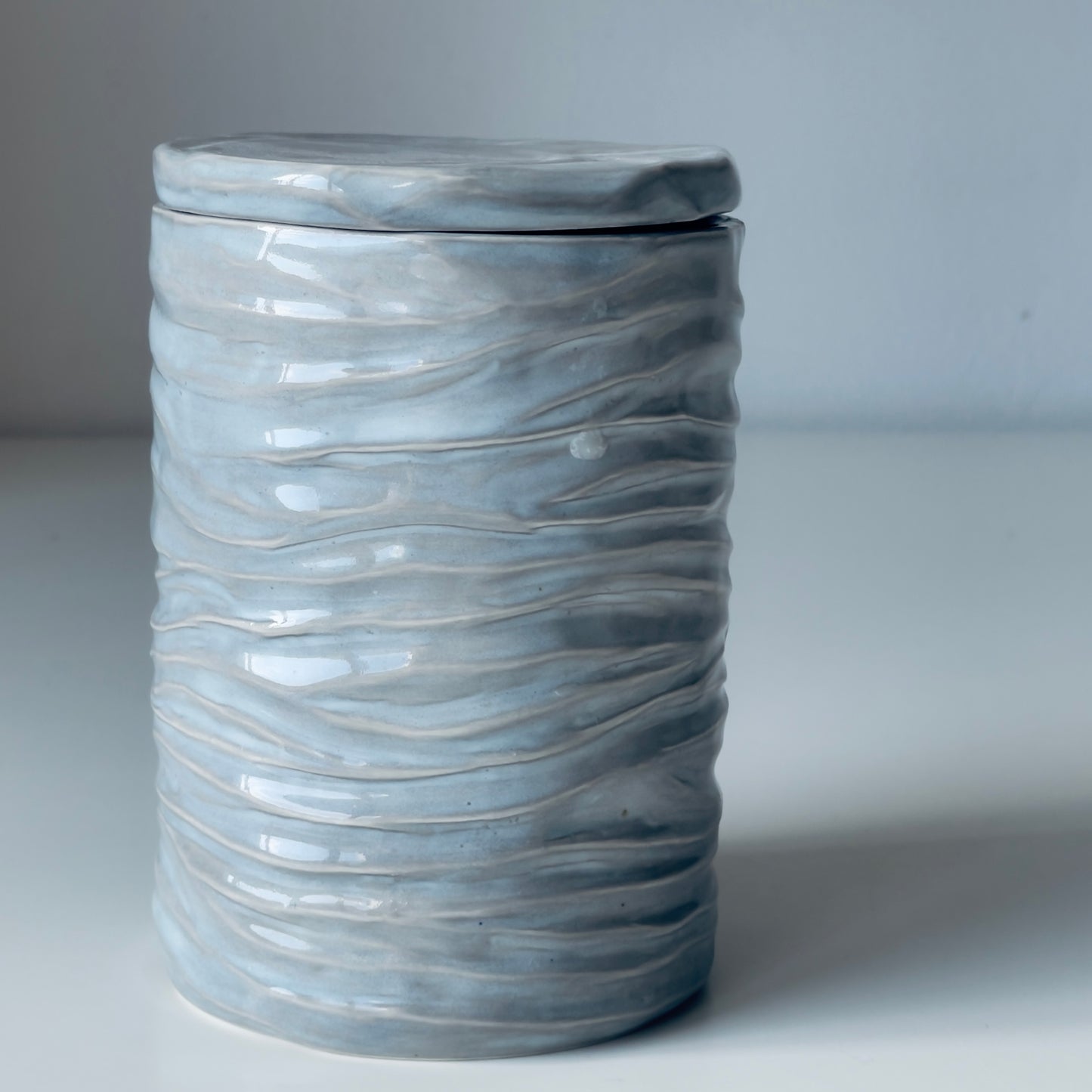 Porcelain jar